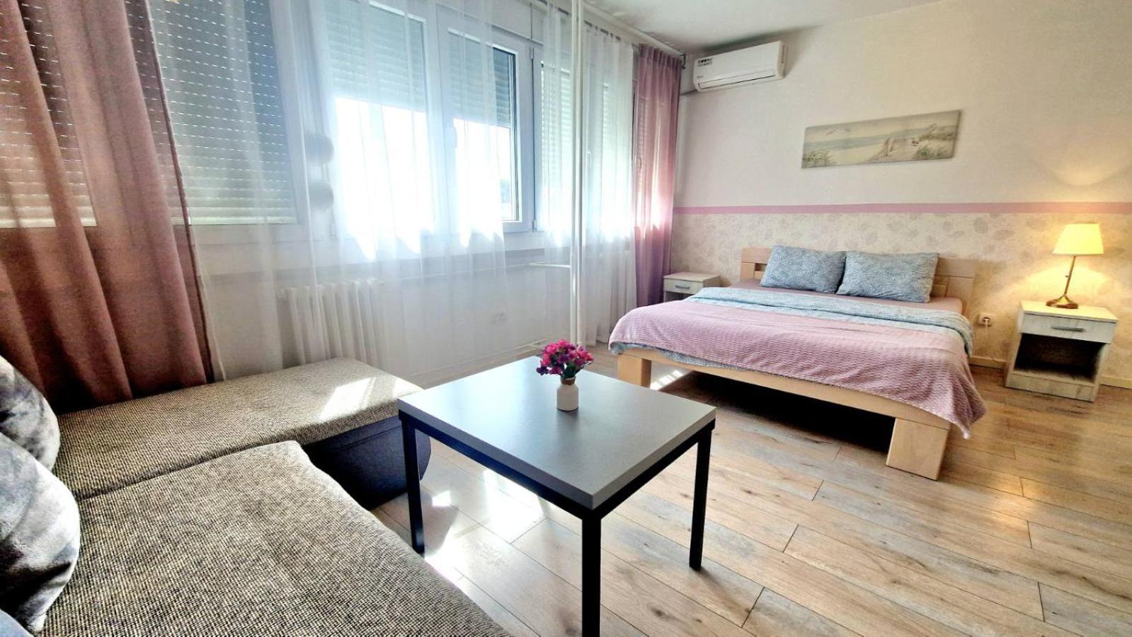 Apartmani Paku Beograd Eksteriør billede